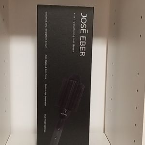 Jose Eber HOT BRUSH